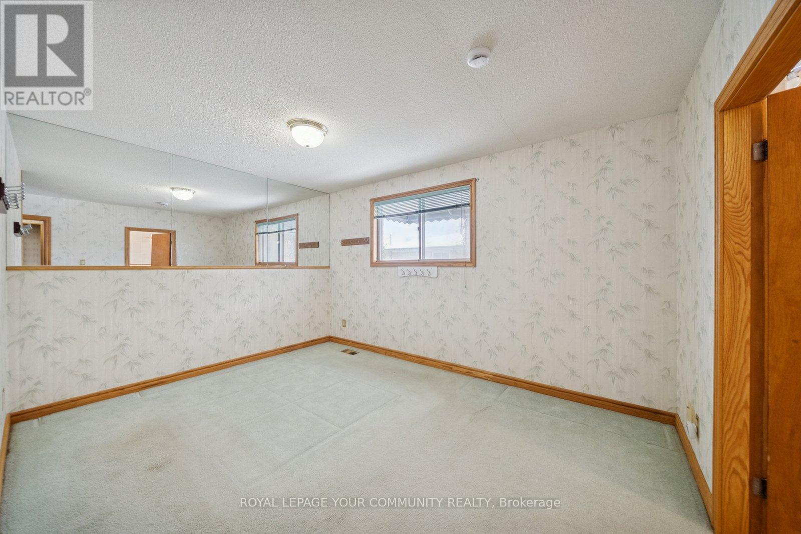 168 Grandravine Drive, Toronto, Ontario  M3J 1B5 - Photo 25 - W12541252