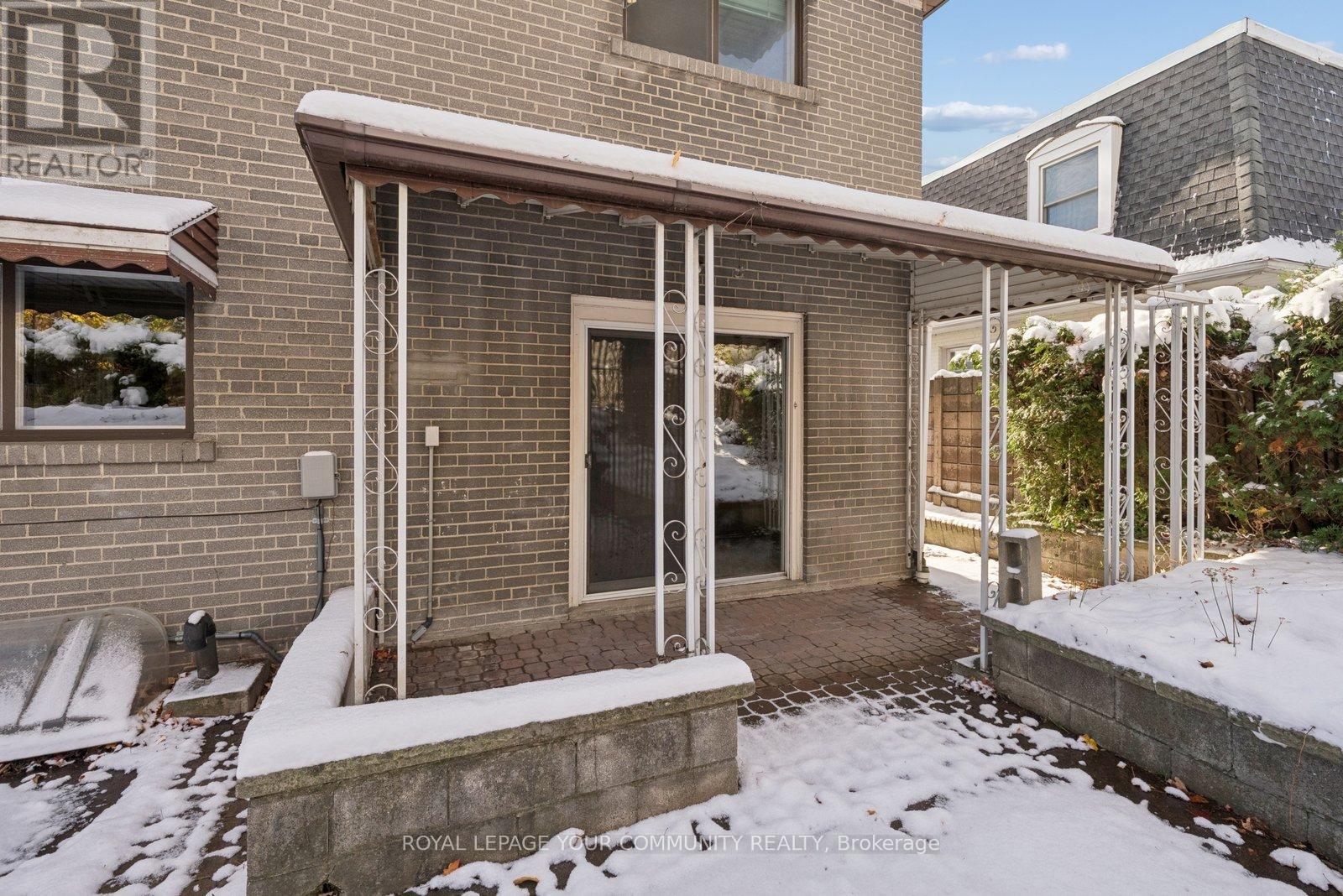 168 Grandravine Drive, Toronto, Ontario  M3J 1B5 - Photo 43 - W12541252