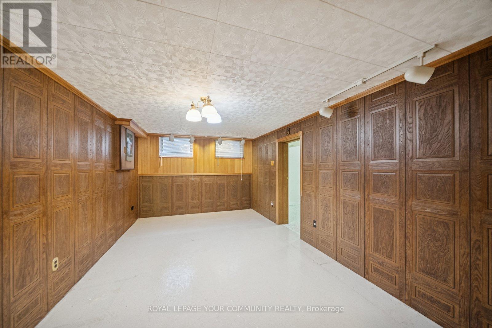 168 Grandravine Drive, Toronto, Ontario  M3J 1B5 - Photo 48 - W12541252