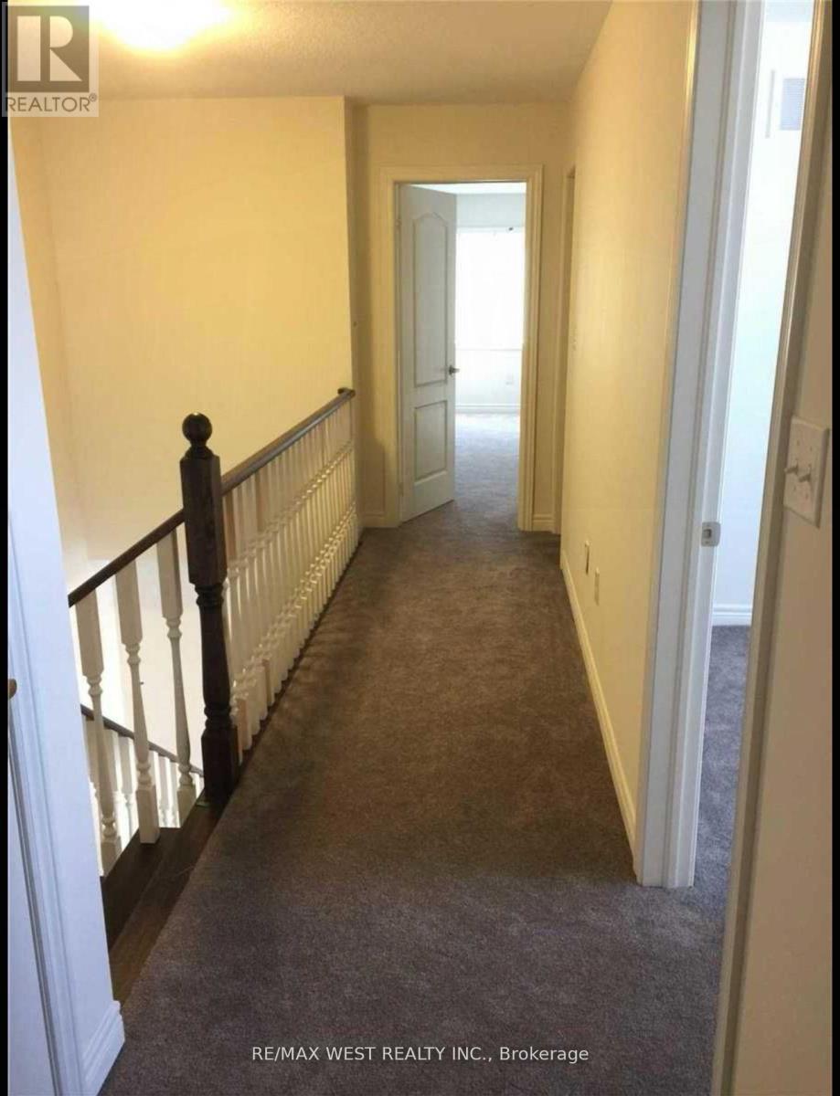 3052 Max Khan Boulevard, Oakville, Ontario  L6H 0S4 - Photo 10 - W12541258