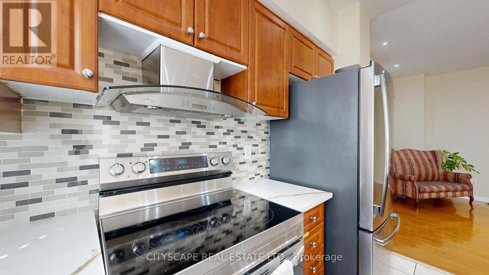 50 - 3061 Finch Avenue W, Toronto, Ontario  M9M 0A7 - Photo 10 - W12541322