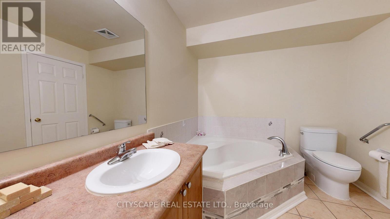 50 - 3061 Finch Avenue W, Toronto, Ontario  M9M 0A7 - Photo 30 - W12541322