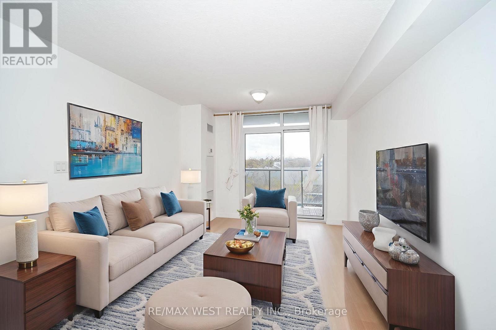 420 - 816 Lansdowne Avenue, Toronto, Ontario  M6H 4K6 - Photo 2 - W12541334