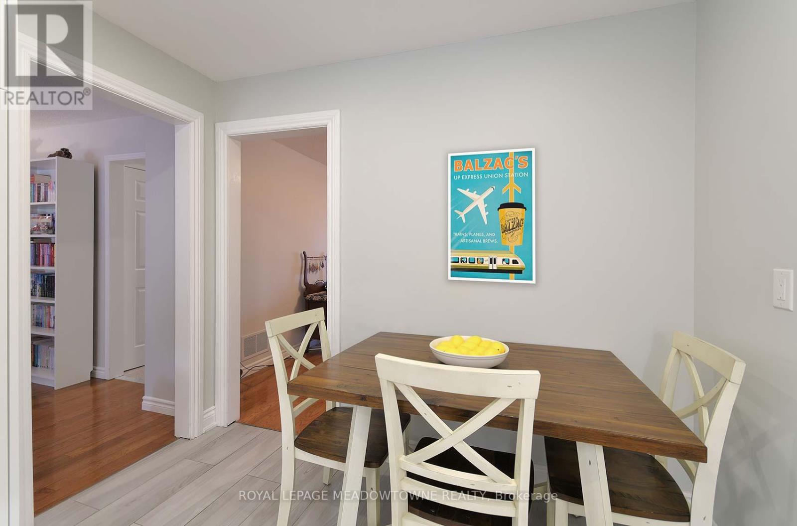 2374 Hargood Place, Mississauga, Ontario  L5M 3G2 - Photo 9 - W12541360