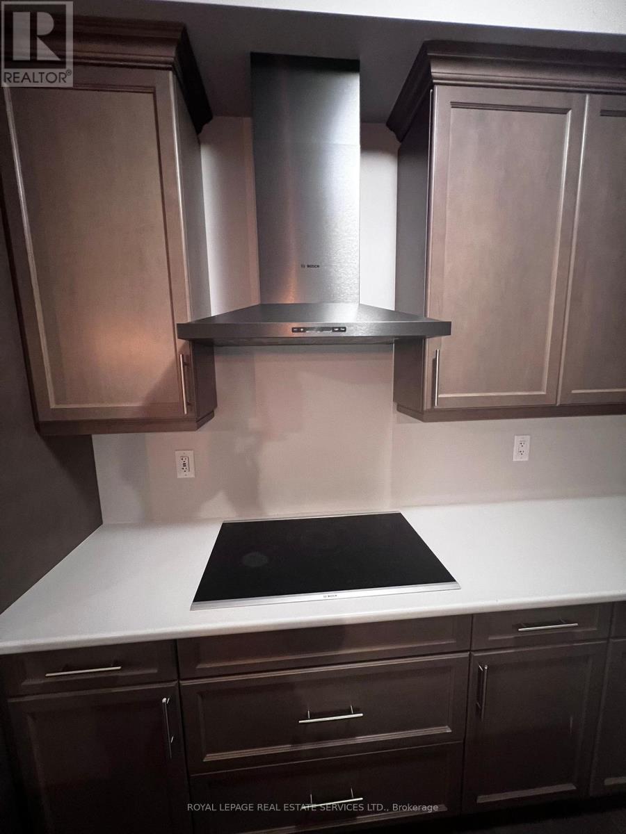 600 Boyd Lane, Milton, Ontario  L9E 1W6 - Photo 10 - W12541392