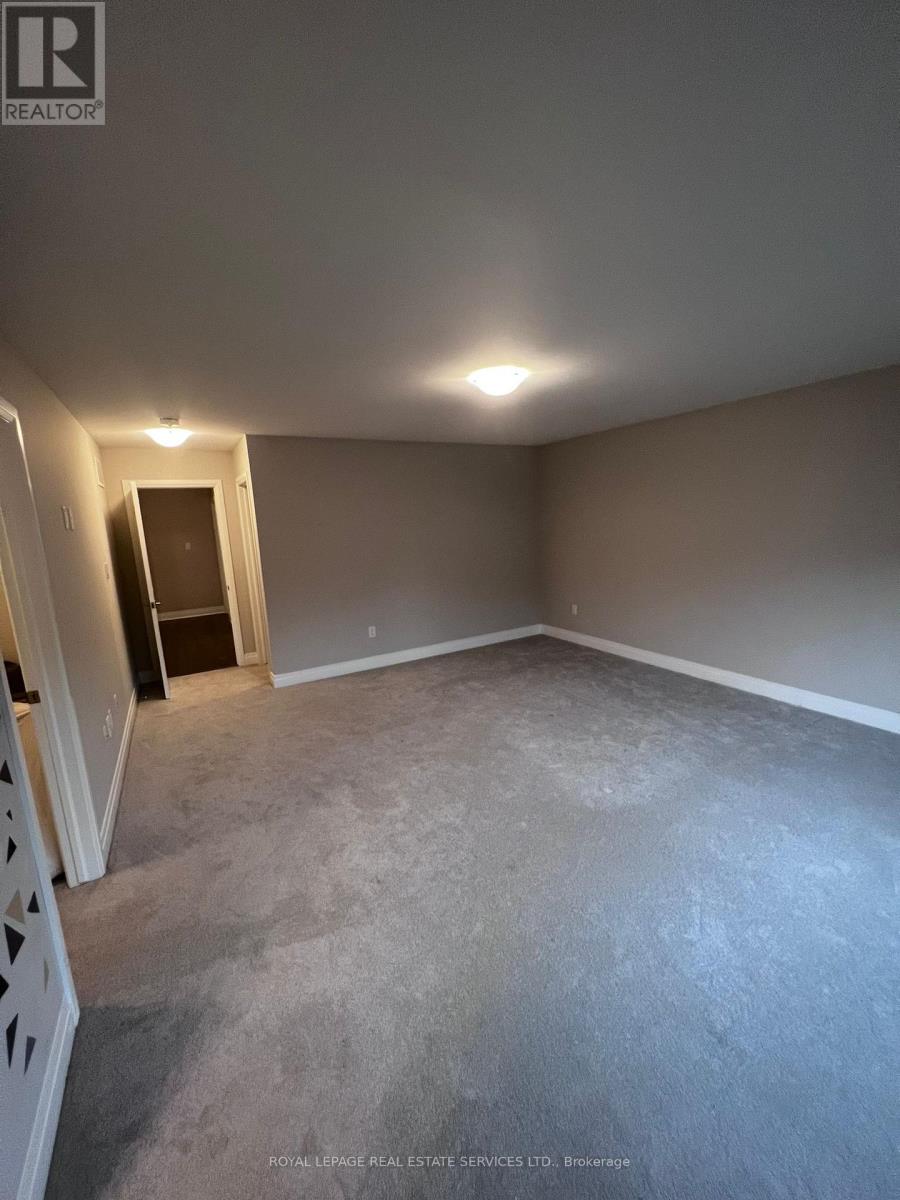 600 Boyd Lane, Milton, Ontario  L9E 1W6 - Photo 16 - W12541392