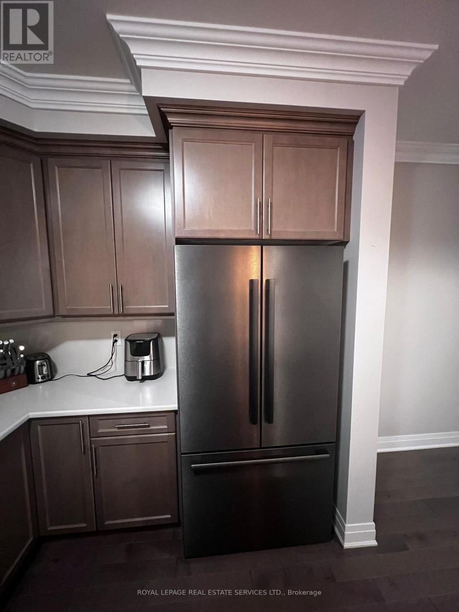 600 Boyd Lane, Milton, Ontario  L9E 1W6 - Photo 9 - W12541392