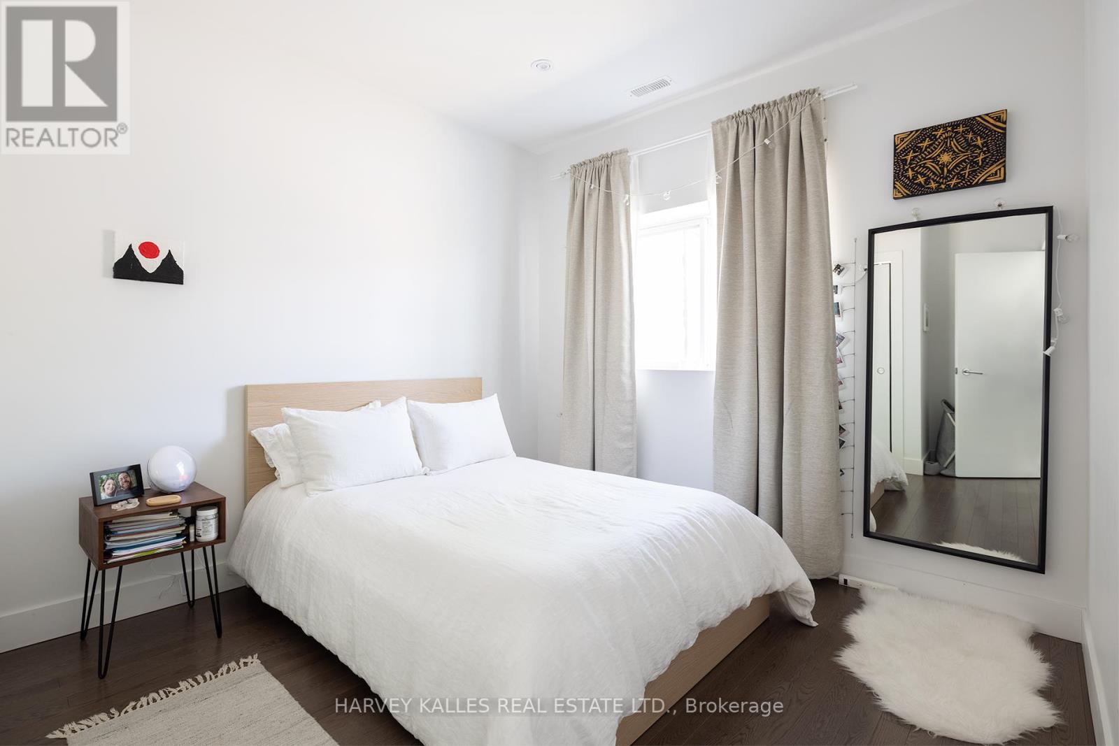 101 - 2076 Dundas Street W, Toronto, Ontario  M6R 1W9 - Photo 6 - W12541394