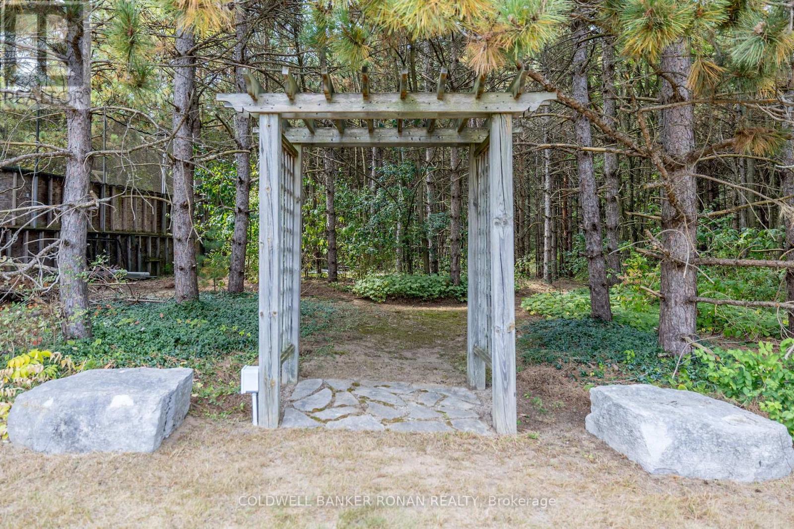 16 Indiana Drive, Caledon, Ontario  L7E 0C6 - Photo 42 - W12541416