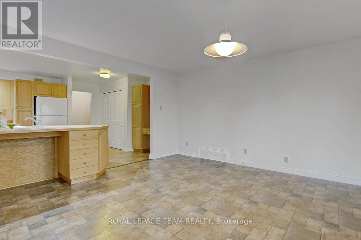 16 Barnstable Drive, Ottawa, Ontario  K2J 1Z6 - Photo 16 - X12476573