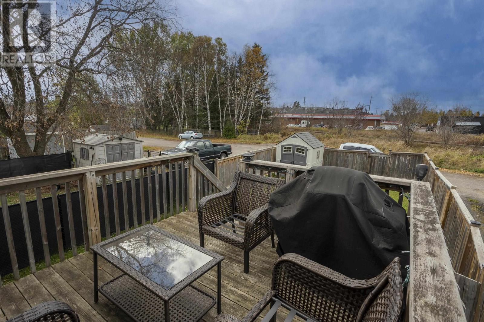 425 Bernard St, Thunder Bay, Ontario  P7C 4H6 - Photo 38 - TB253471