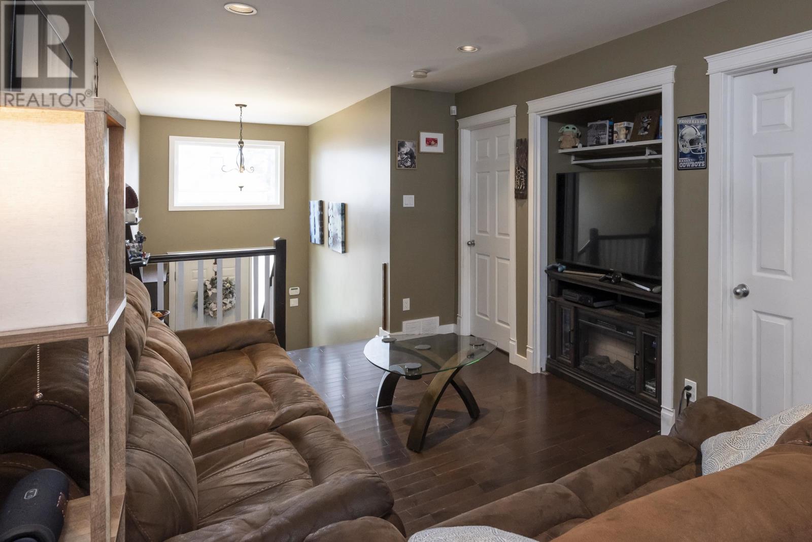 425 Bernard St, Thunder Bay, Ontario  P7C 4H6 - Photo 4 - TB253471