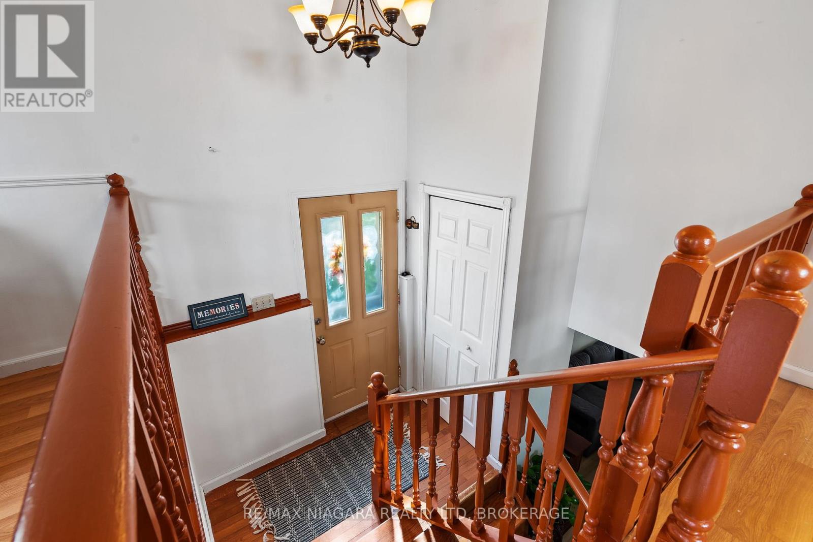 343 Helen Street, Fort Erie, Ontario L0S 1B0 - Photo 15 - X12541518