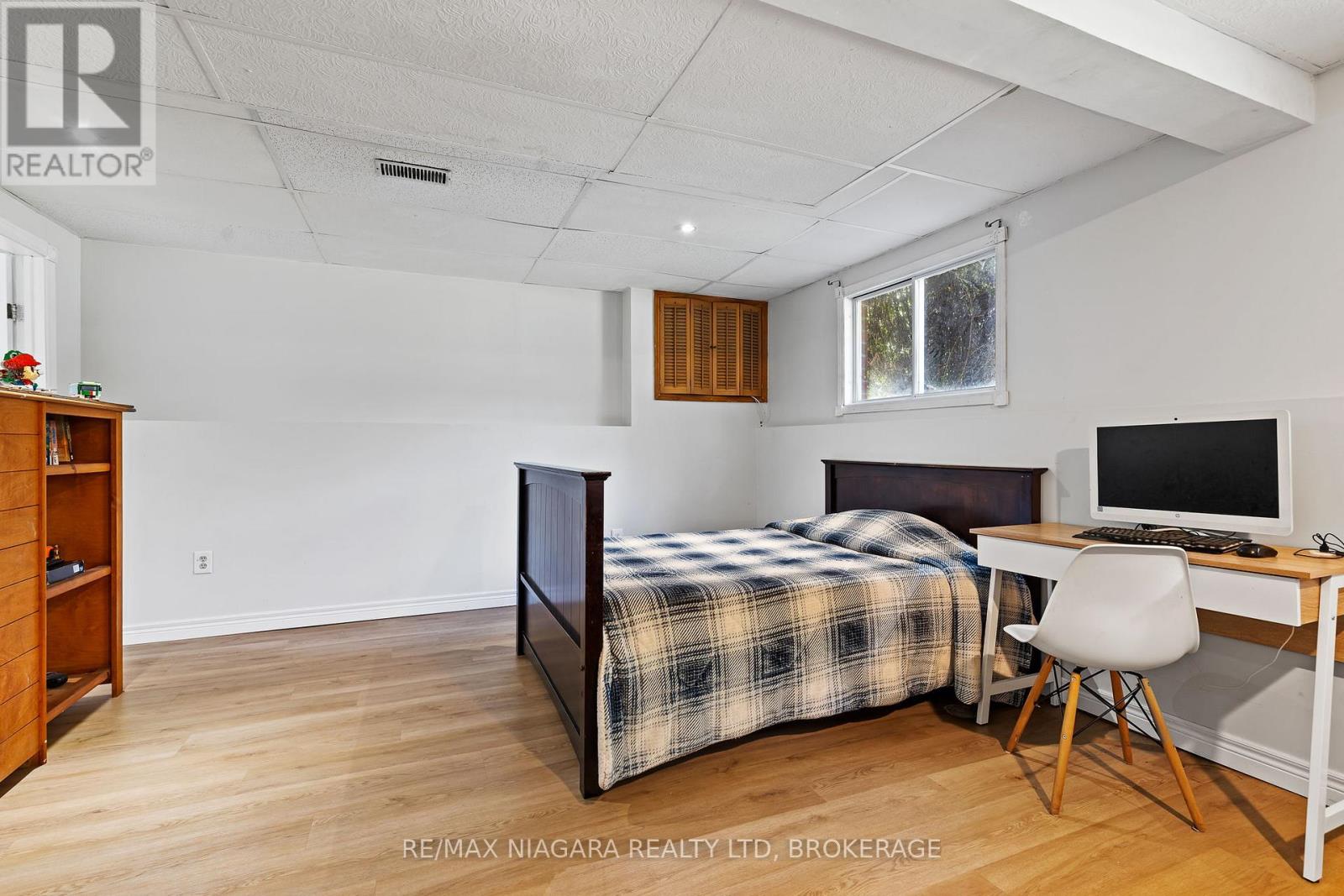 343 Helen Street, Fort Erie, Ontario L0S 1B0 - Photo 29 - X12541518