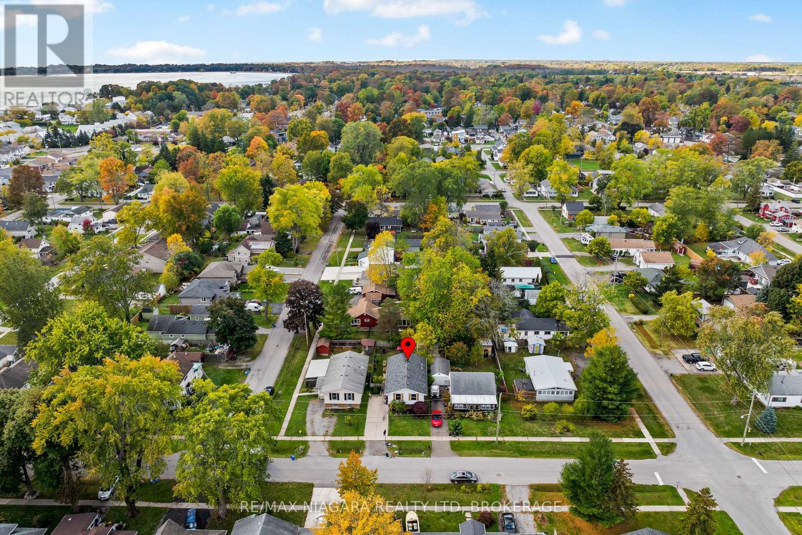 343 Helen Street, Fort Erie, Ontario L0S 1B0 - Photo 33 - X12541518