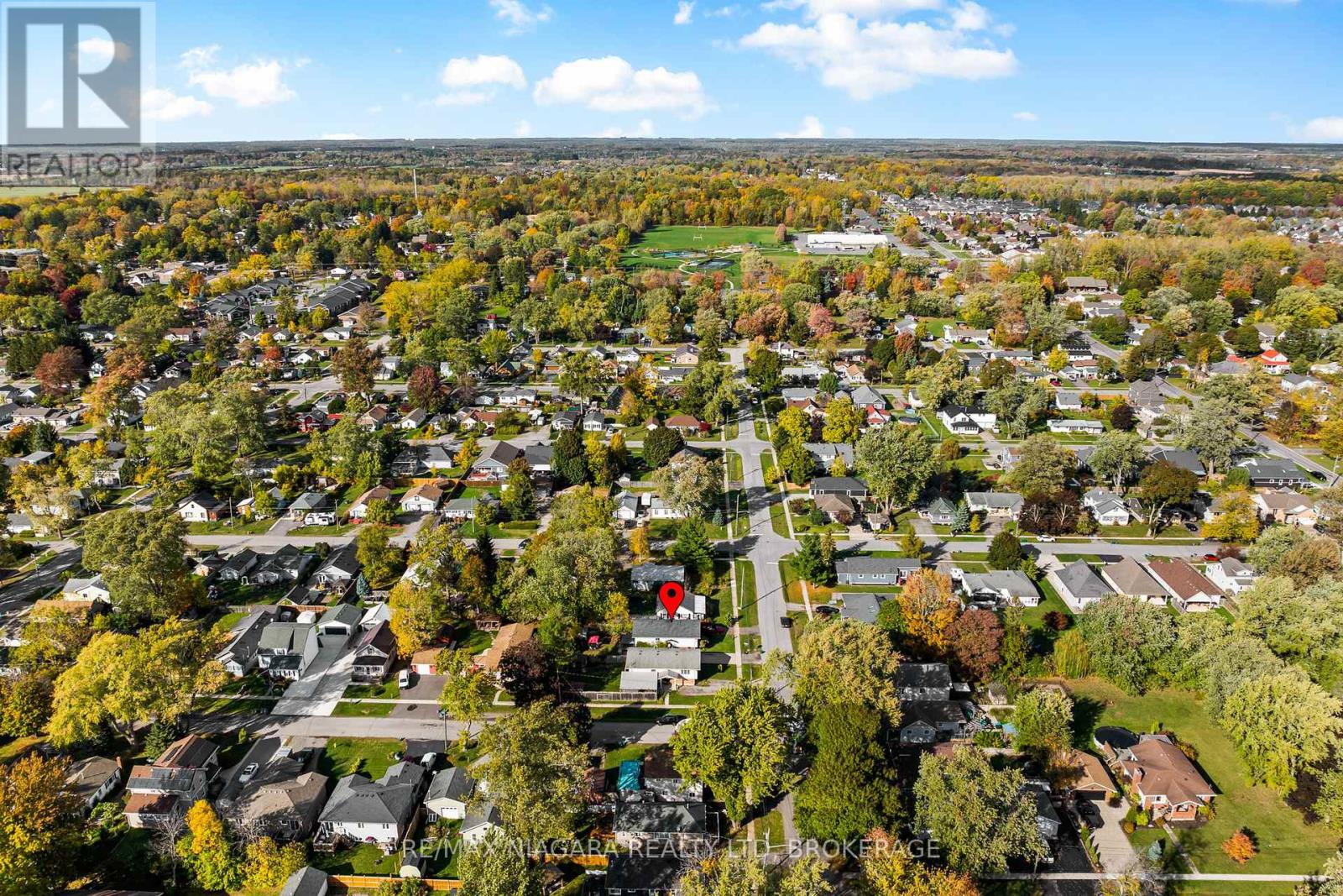 343 Helen Street, Fort Erie, Ontario L0S 1B0 - Photo 37 - X12541518