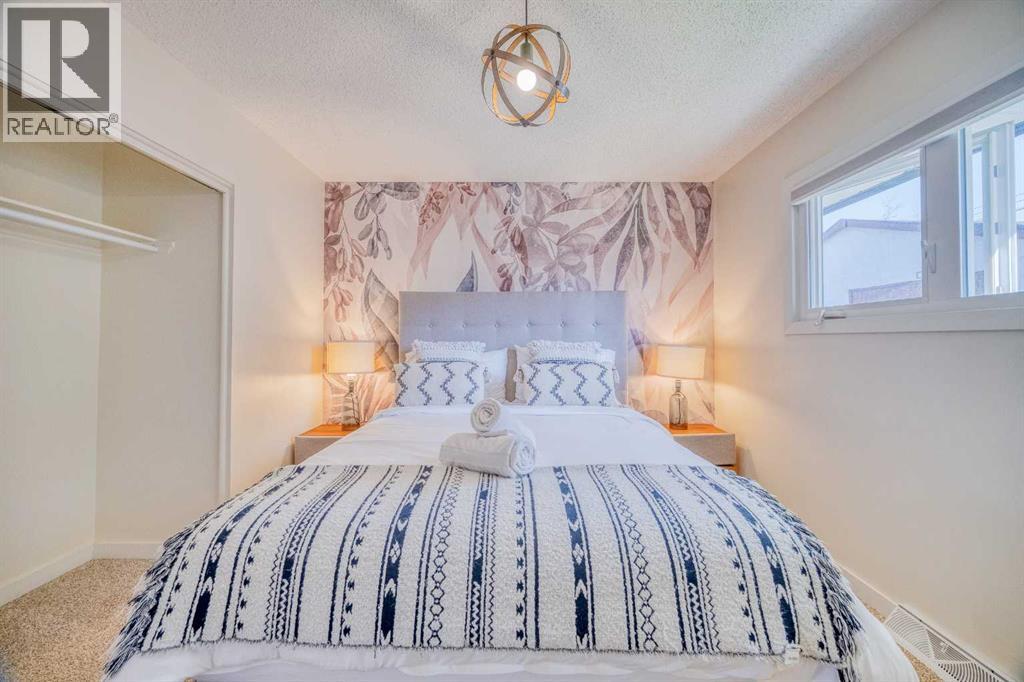 2715 63 Avenue Sw, Calgary, Alberta  T3E 5J6 - Photo 16 - A2255940