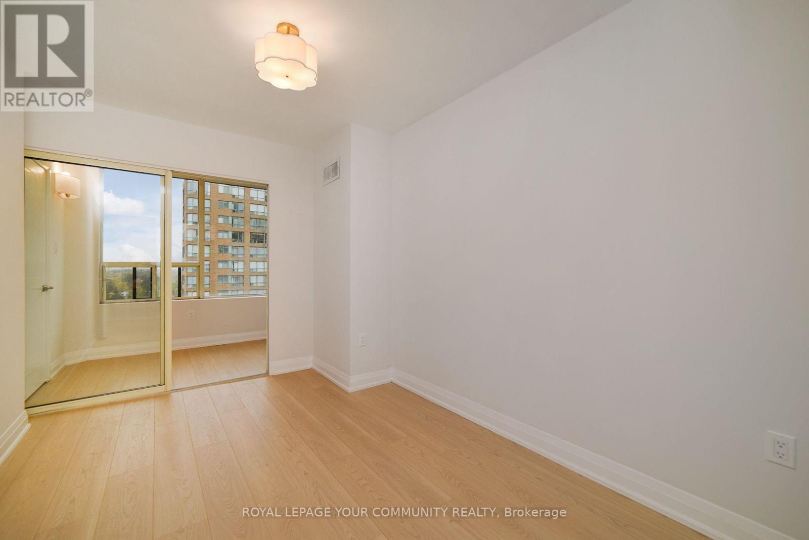 1507 - 1270 Maple Crossing Boulevard, Burlington, Ontario L7S 2J3 - Photo 31 - W12513768