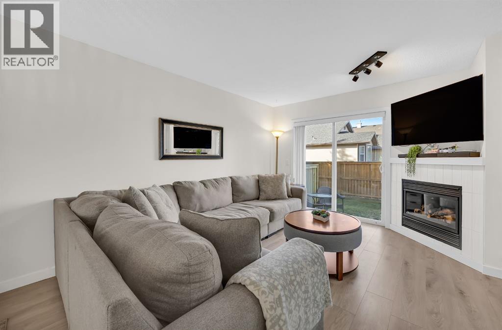 104 Stonemere Place, Chestermere, Alberta  T1X 1N1 - Photo 8 - A2263355