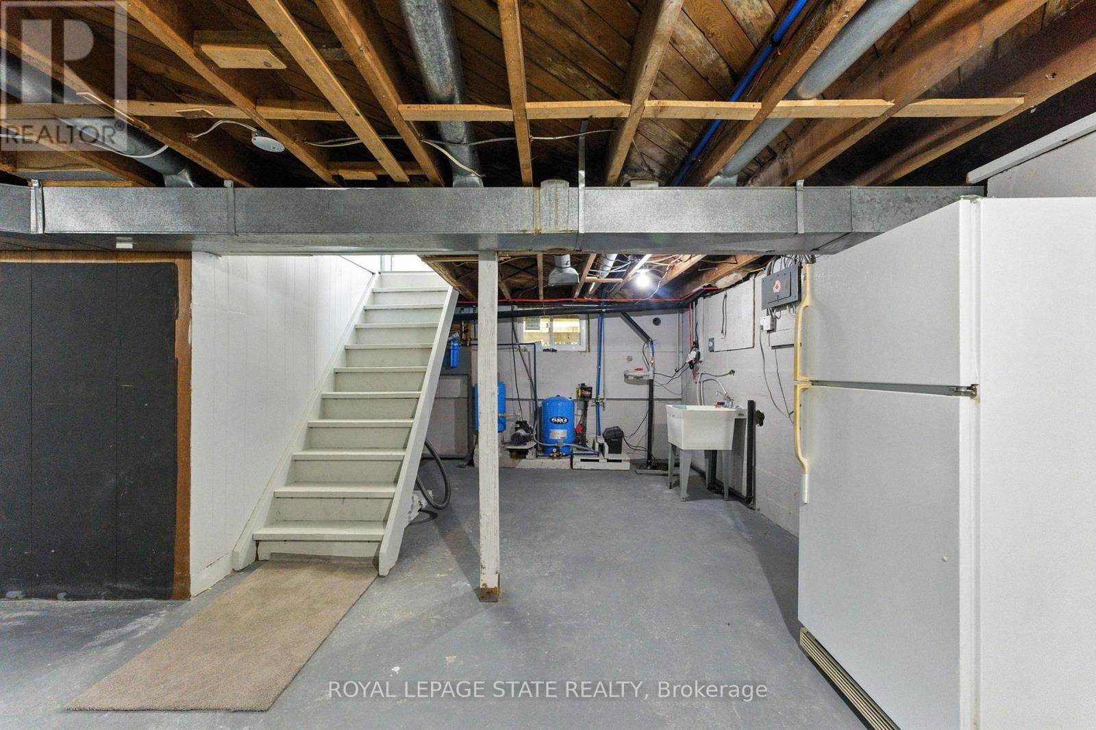 7185 Airport Road, Hamilton, Ontario  L0R 1W0 - Photo 33 - X12541172