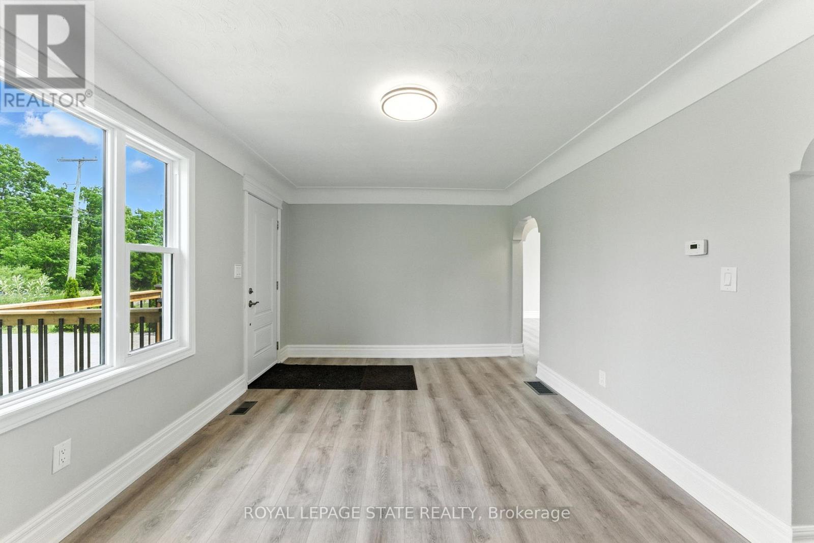 7185 Airport Road, Hamilton, Ontario  L0R 1W0 - Photo 7 - X12541172