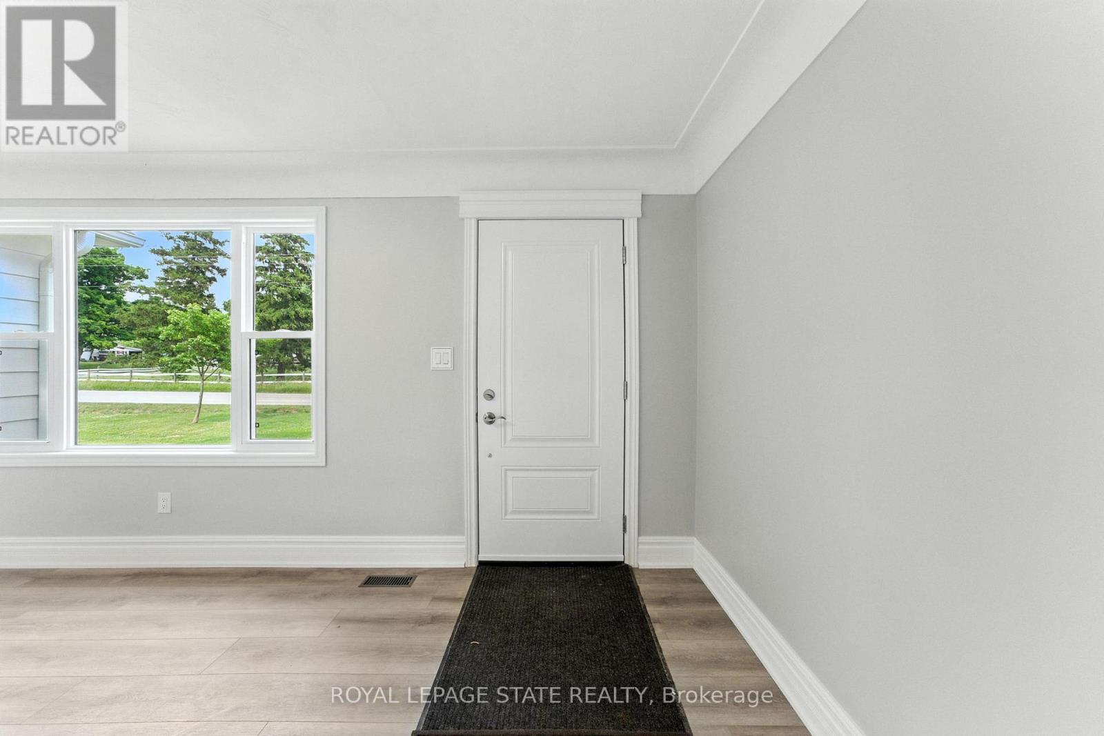 7185 Airport Road, Hamilton, Ontario  L0R 1W0 - Photo 9 - X12541172