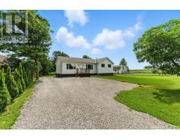 7185 AIRPORT ROAD, Hamilton, Ontario