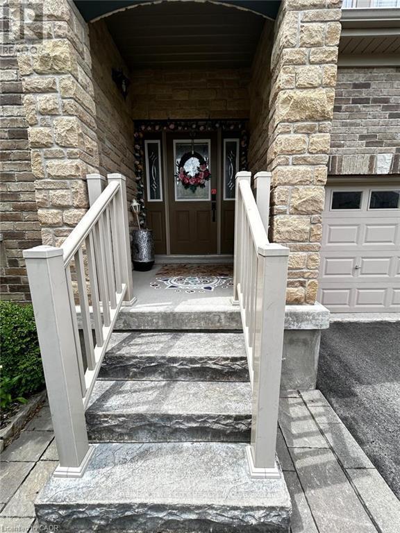 722 Sundew Drive, Waterloo, Ontario  N2V 0C4 - Photo 2 - X12541176