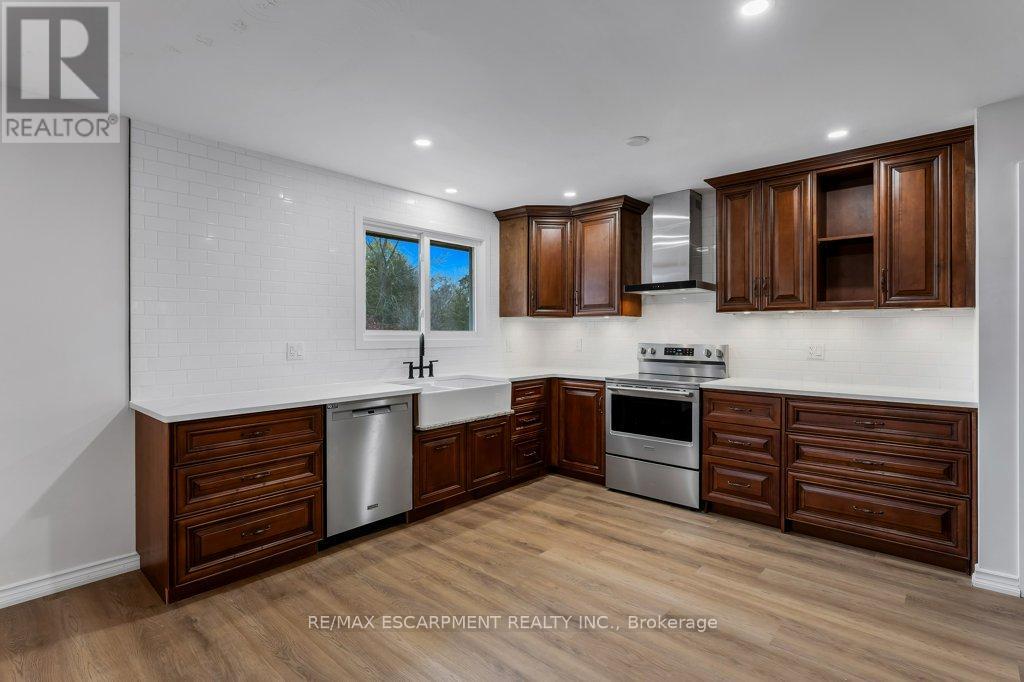 14 Orchard Crescent, Norfolk, Ontario  N0E 1Y0 - Photo 9 - X12541212