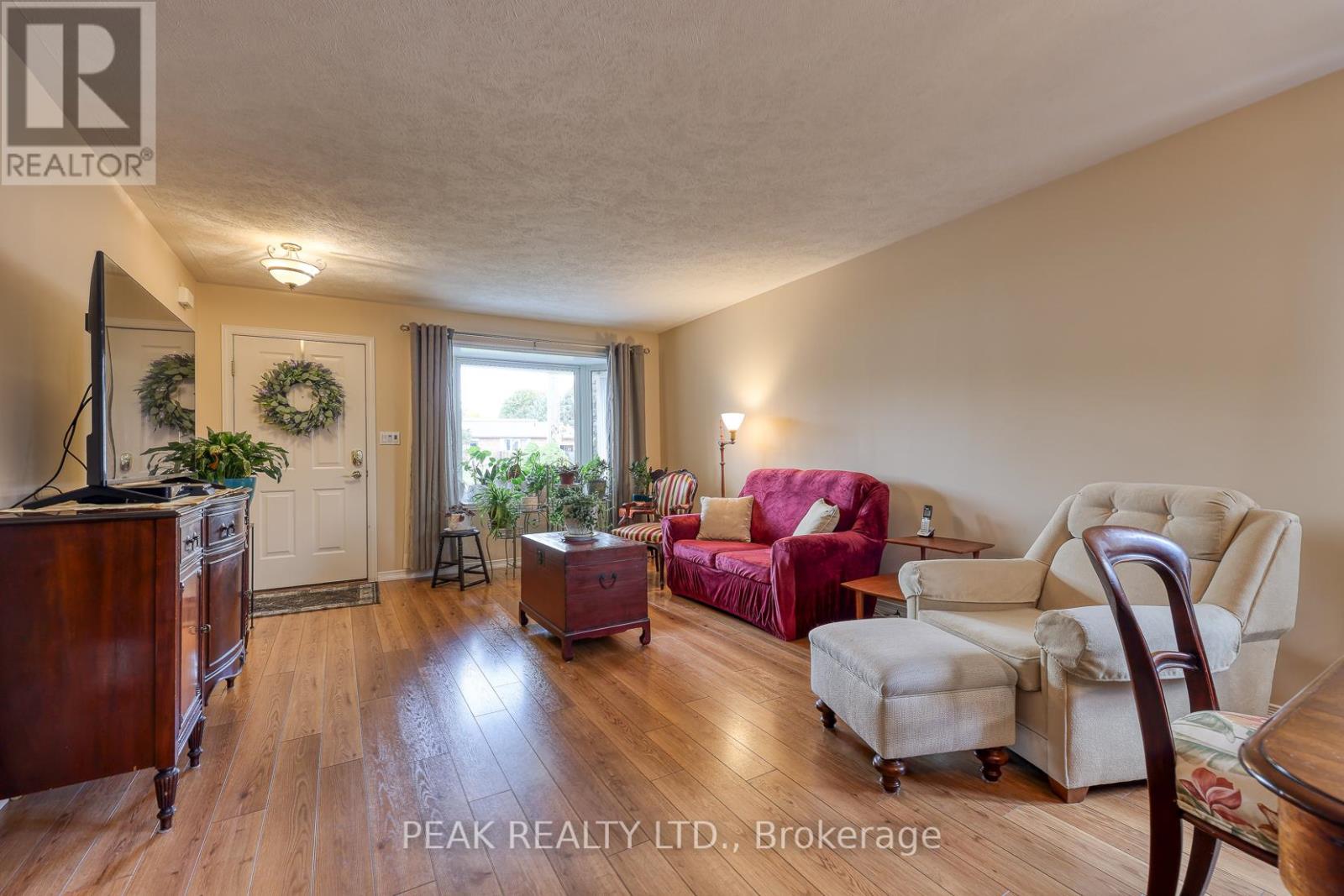 217 North Street E, Tillsonburg, Ontario  N4G 1B8 - Photo 7 - X12541230