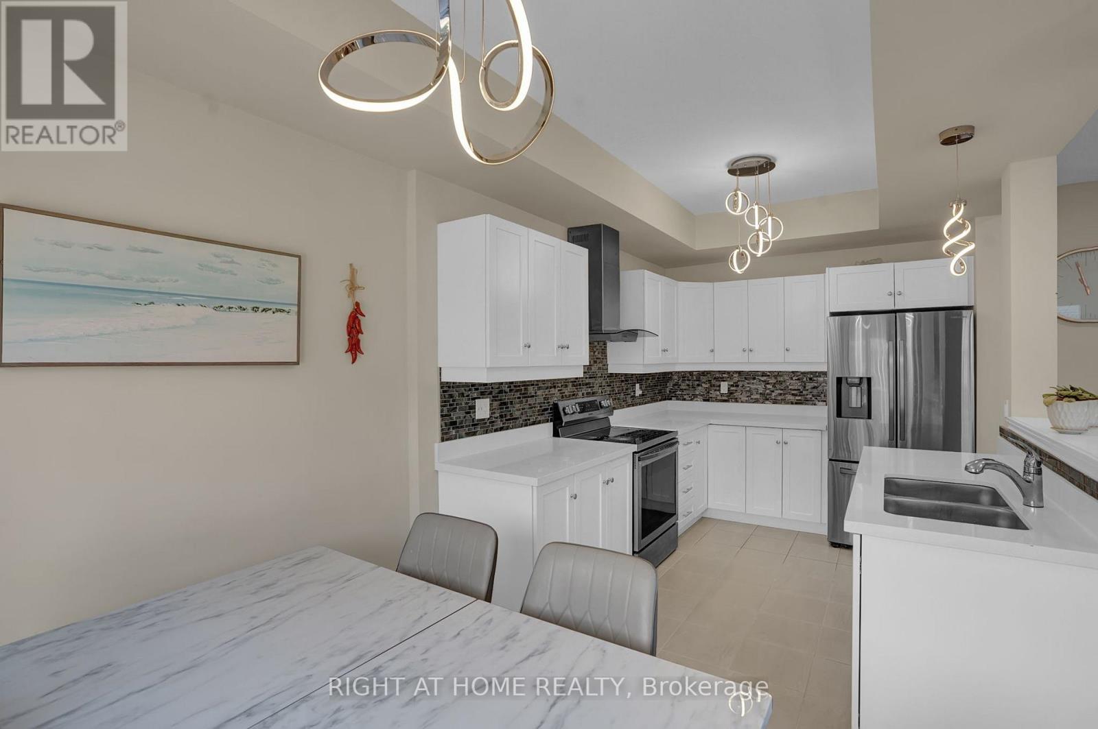 91 Beasley Grove, Hamilton, Ontario  L9K 0J7 - Photo 10 - X12541366