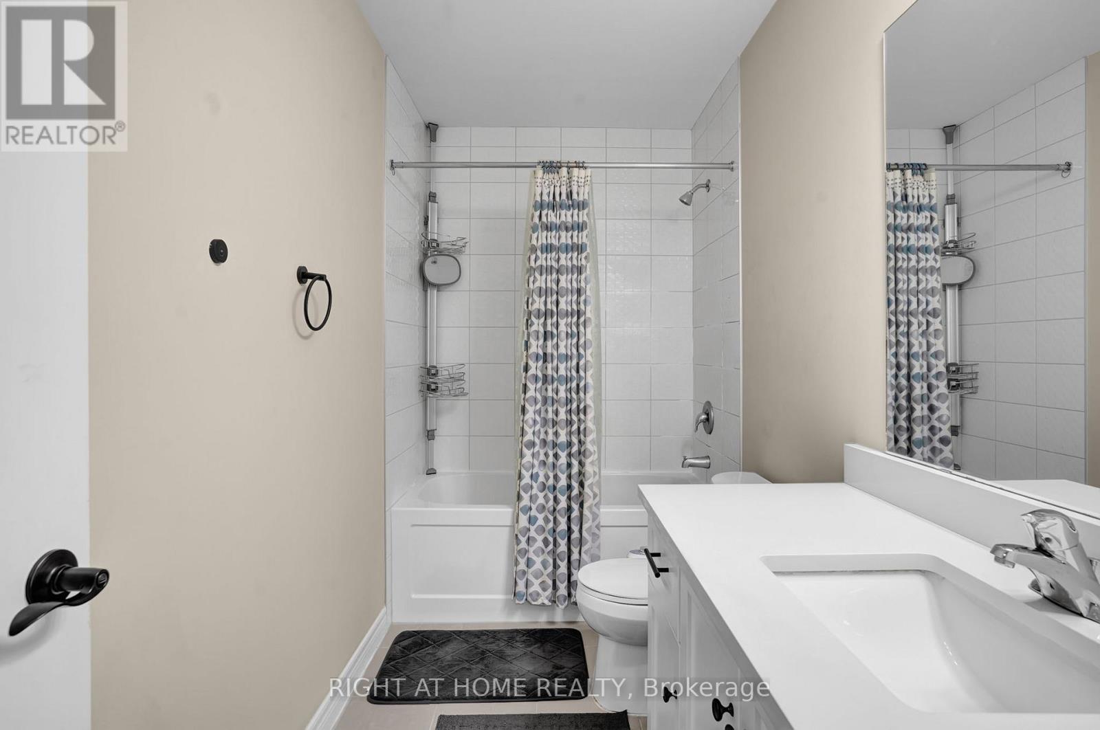 91 Beasley Grove, Hamilton, Ontario  L9K 0J7 - Photo 21 - X12541366