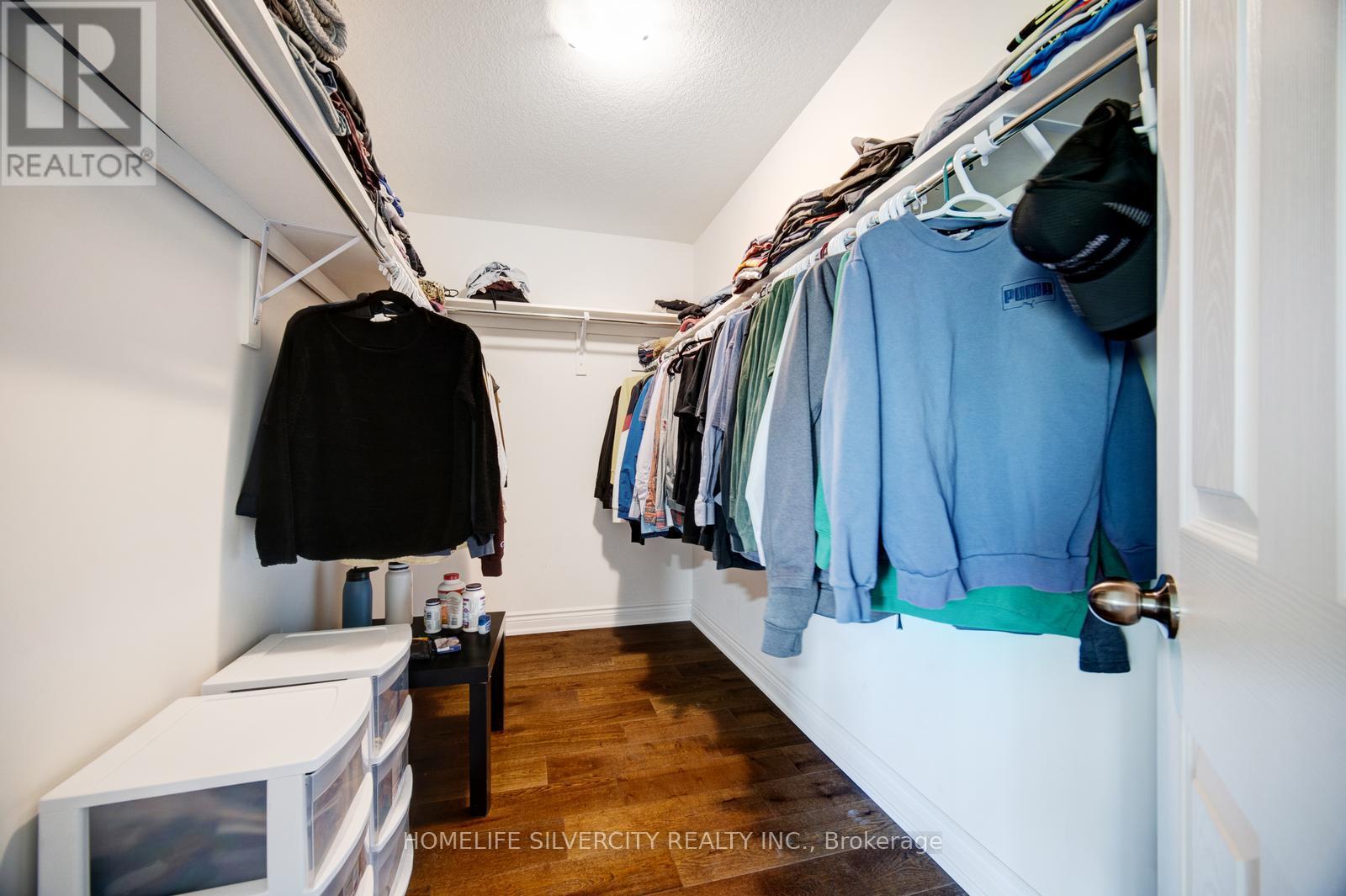 55 Longboat Run W, Brantford, Ontario  N3T 0P5 - Photo 18 - X12541384