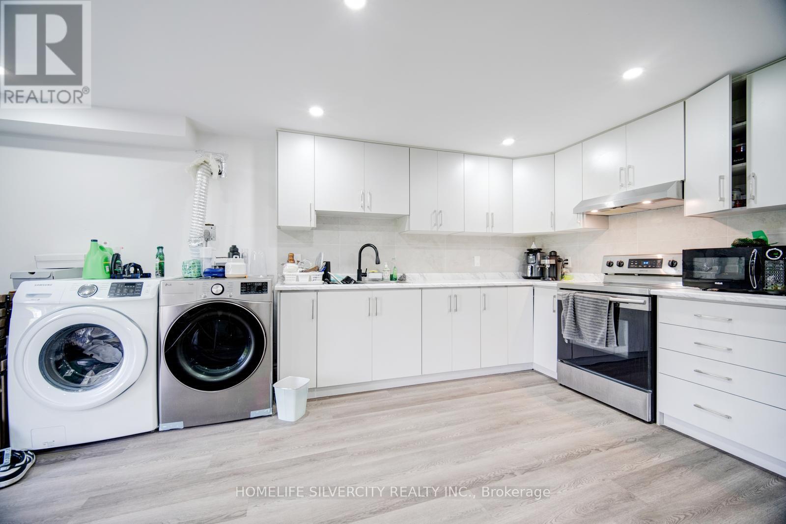 55 Longboat Run W, Brantford, Ontario  N3T 0P5 - Photo 35 - X12541384