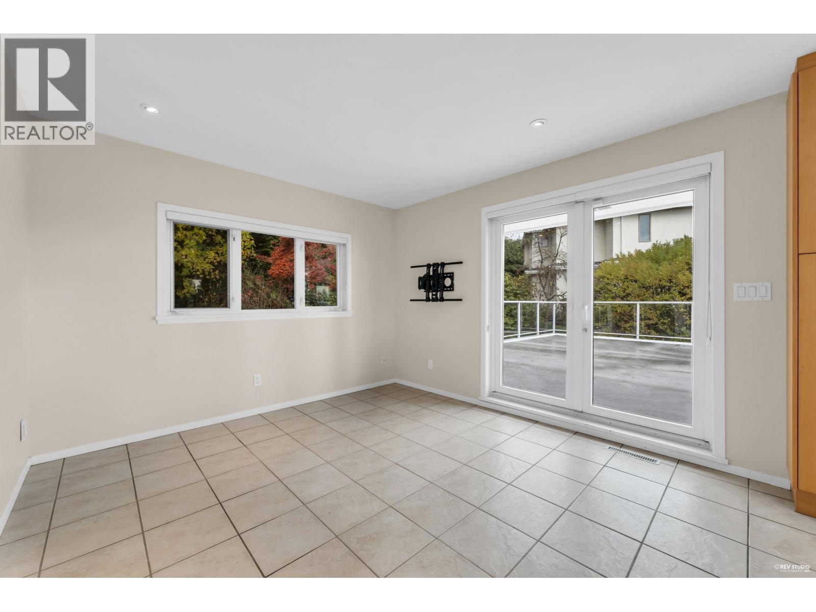 2615 Skilift Place, West Vancouver, British Columbia  V7S 2T6 - Photo 8 - R3067089