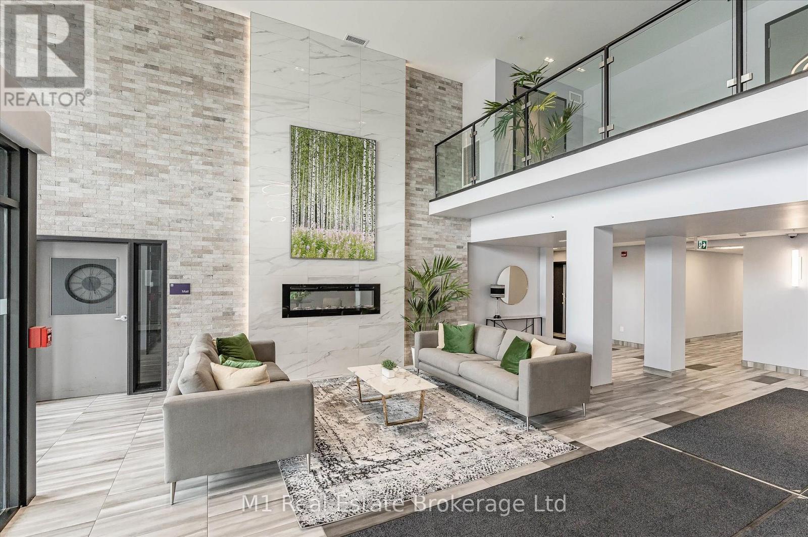 215 - 35 Kingsbury Square, Guelph, Ontario  N1L 1B3 - Photo 11 - X12541486