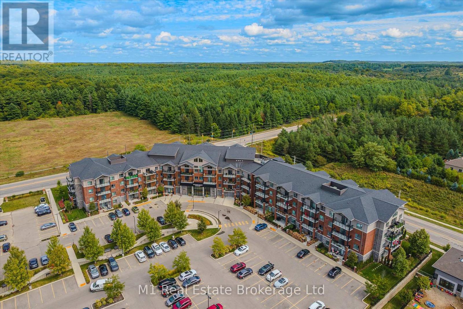 215 - 35 Kingsbury Square, Guelph, Ontario  N1L 1B3 - Photo 2 - X12541486