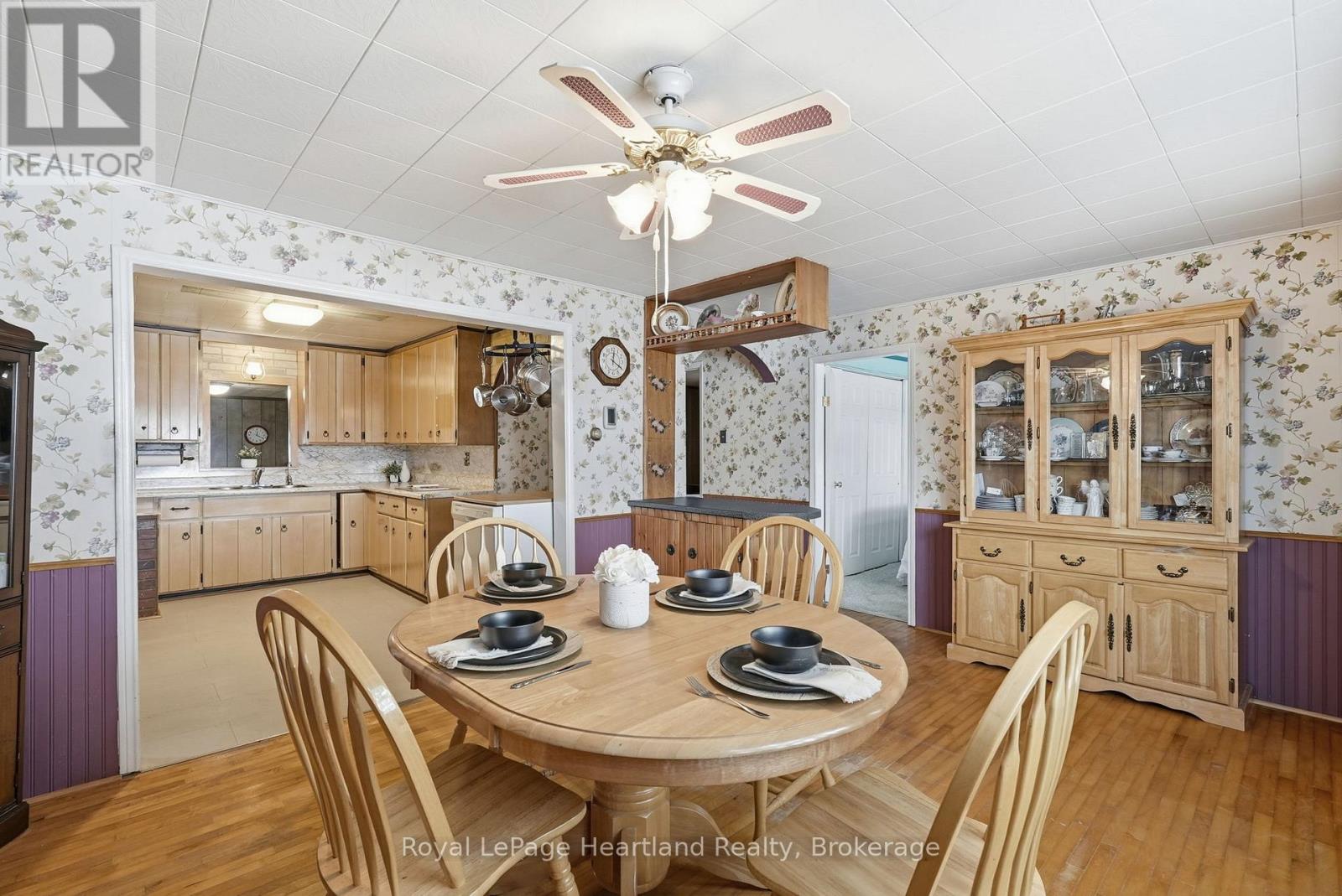 15 Wilson Street, Minto, Ontario  N0G 1Z0 - Photo 15 - X12541496