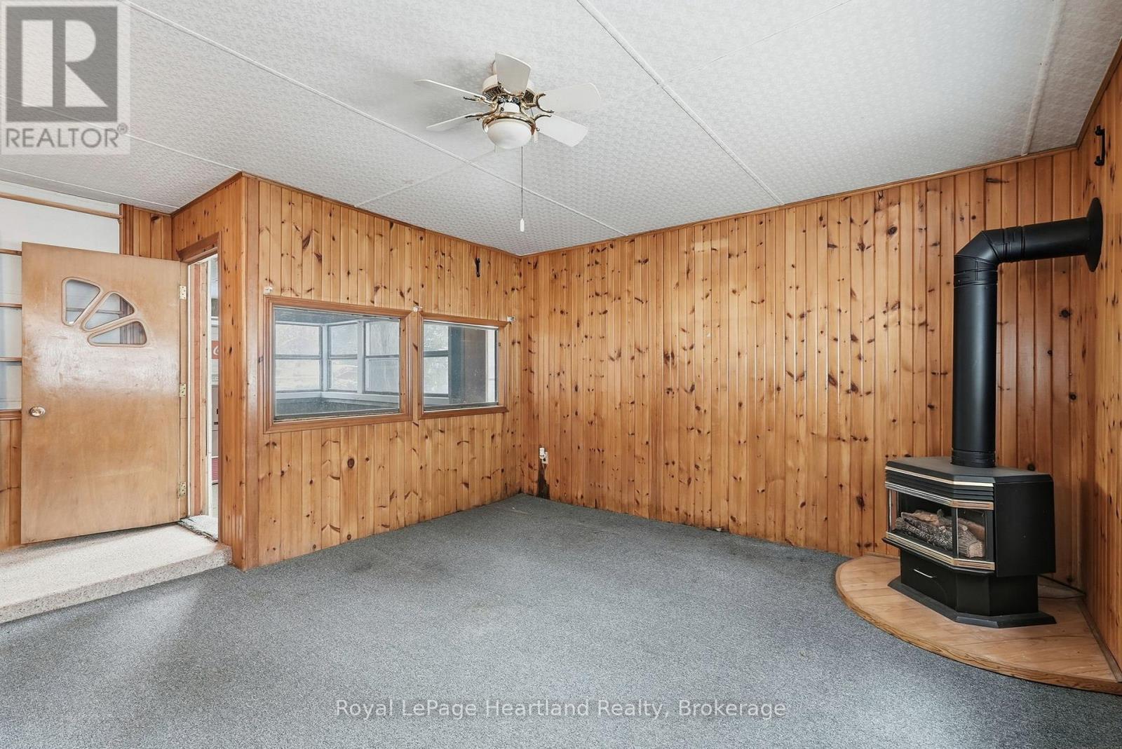 15 Wilson Street, Minto, Ontario  N0G 1Z0 - Photo 24 - X12541496