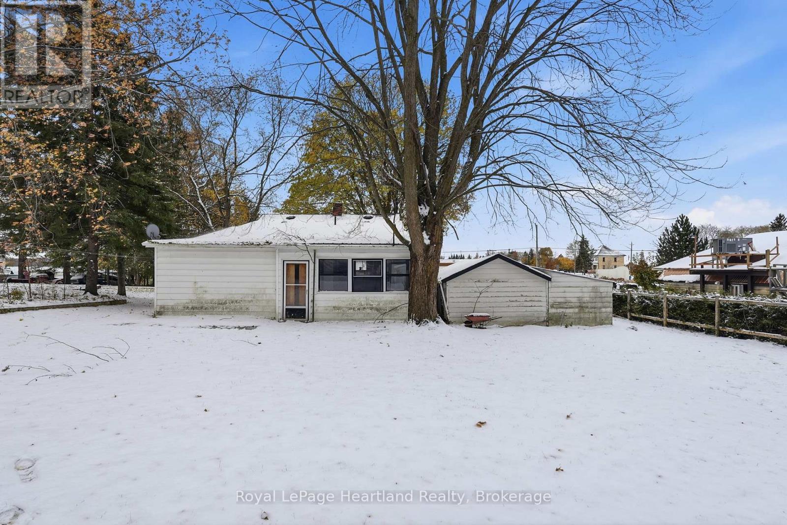 15 Wilson Street, Minto, Ontario  N0G 1Z0 - Photo 29 - X12541496