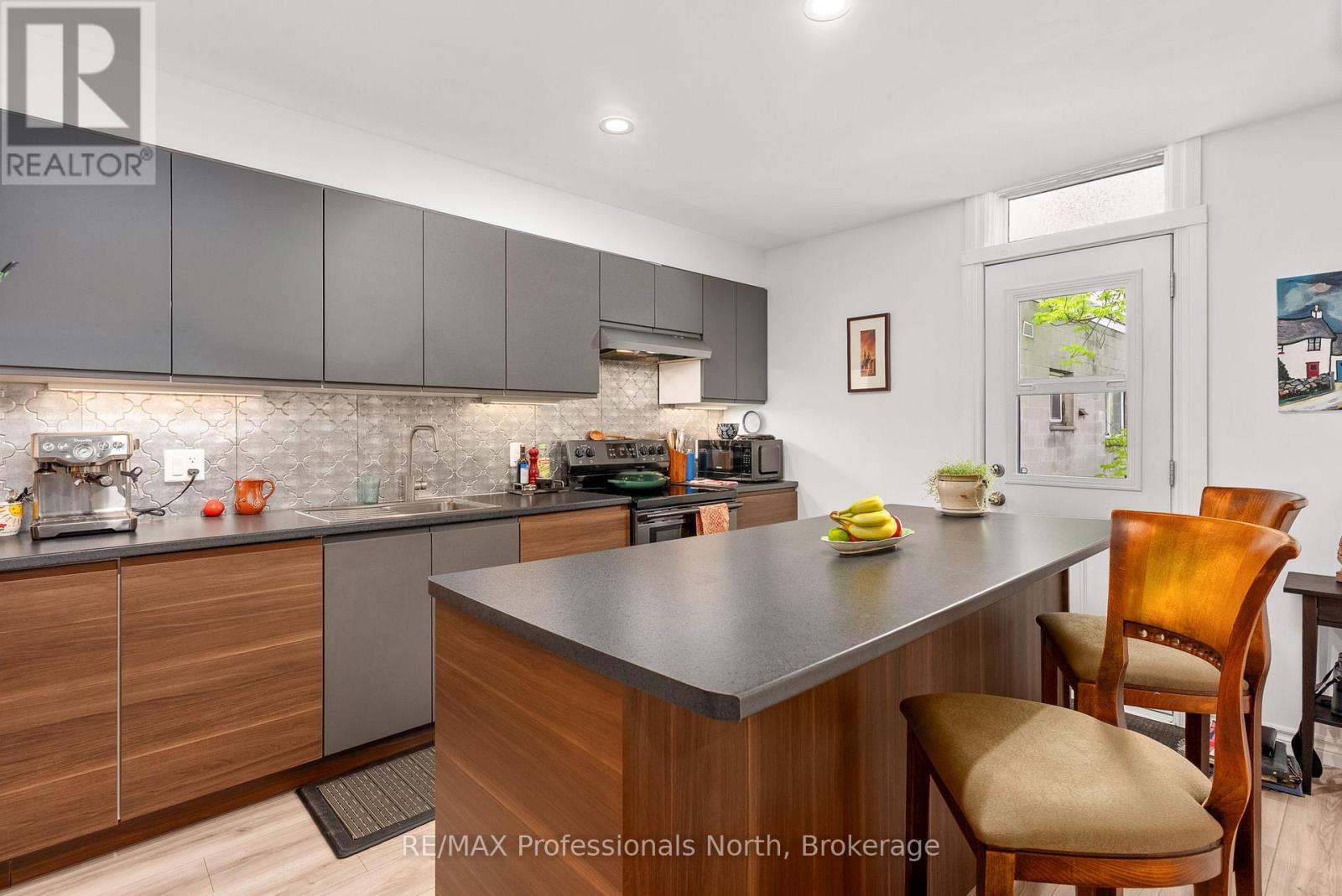 68 Main Street E, Huntsville, Ontario  P1H 2C7 - Photo 30 - X12541516