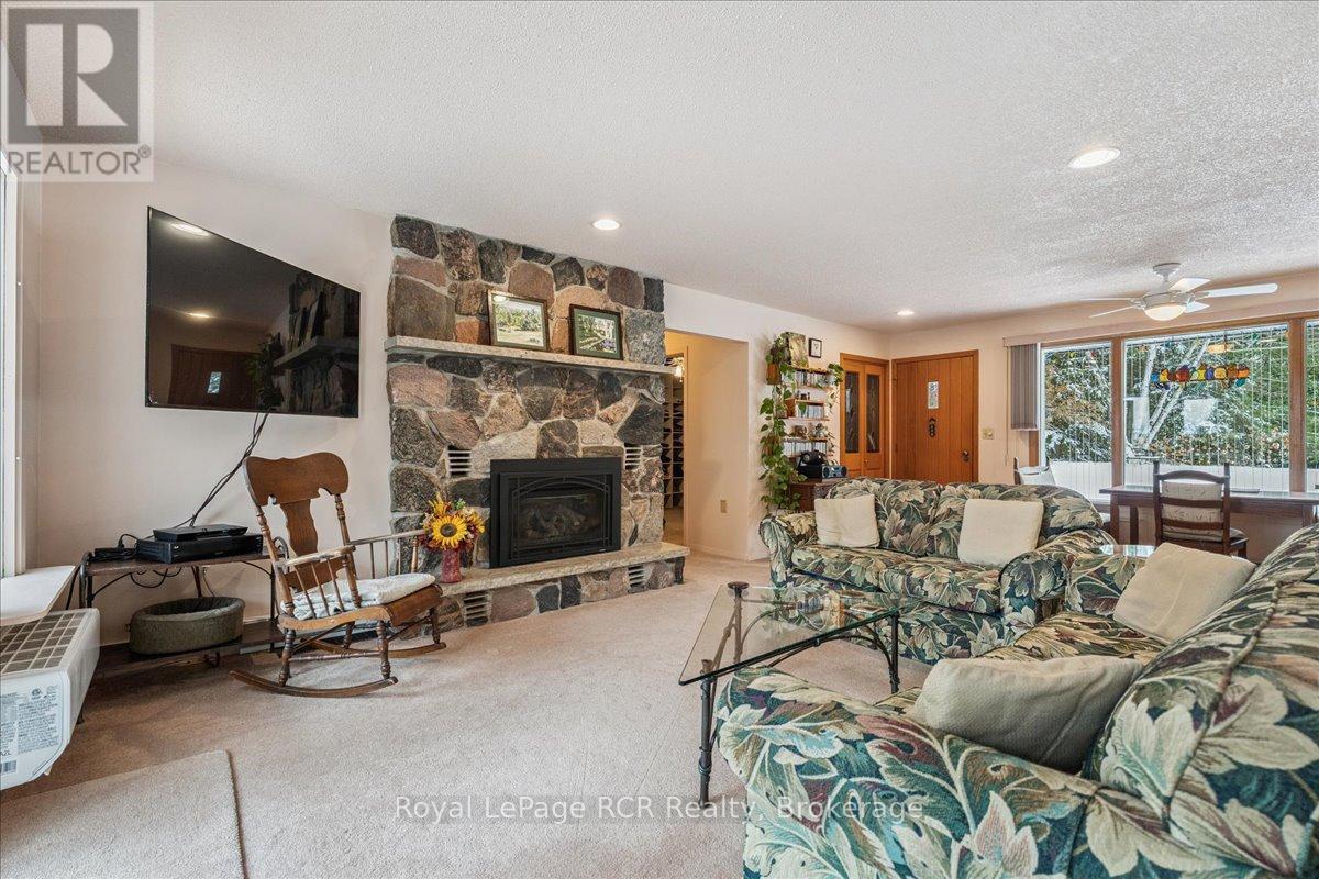 202 Gore Crescent, Chatsworth, Ontario  N0H 1G0 - Photo 11 - X12541548