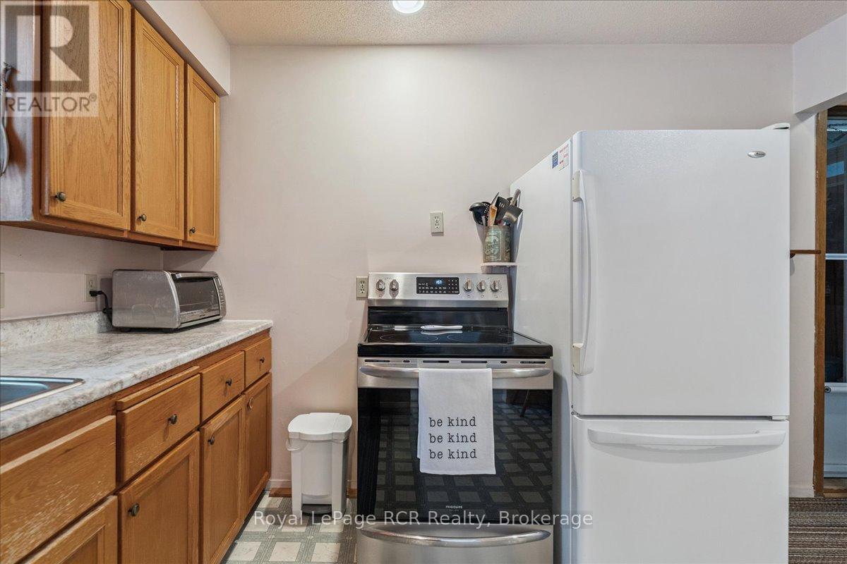 202 Gore Crescent, Chatsworth, Ontario  N0H 1G0 - Photo 16 - X12541548