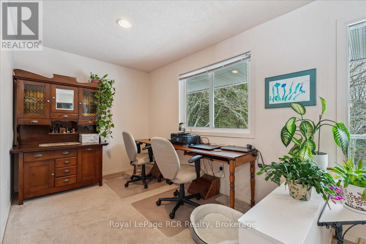 202 Gore Crescent, Chatsworth, Ontario  N0H 1G0 - Photo 17 - X12541548