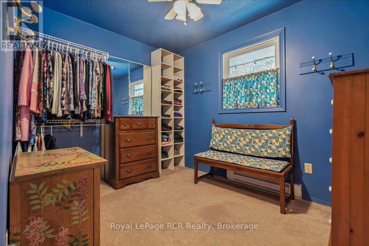 202 Gore Crescent, Chatsworth, Ontario  N0H 1G0 - Photo 19 - X12541548