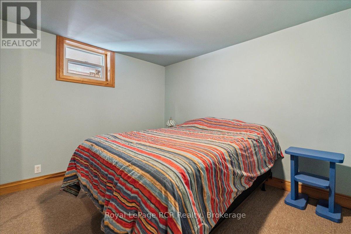 202 Gore Crescent, Chatsworth, Ontario  N0H 1G0 - Photo 37 - X12541548