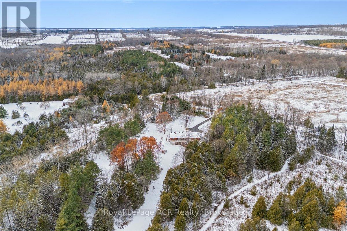 202 Gore Crescent, Chatsworth, Ontario  N0H 1G0 - Photo 47 - X12541548