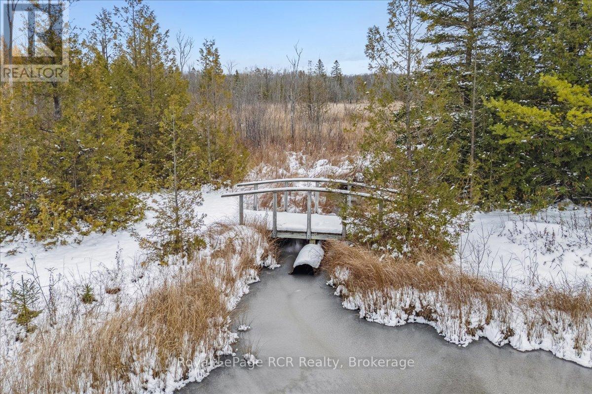 202 Gore Crescent, Chatsworth, Ontario  N0H 1G0 - Photo 50 - X12541548