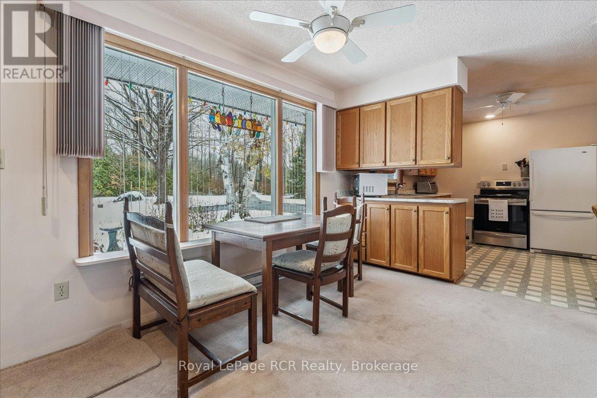 202 Gore Crescent, Chatsworth, Ontario  N0H 1G0 - Photo 8 - X12541548