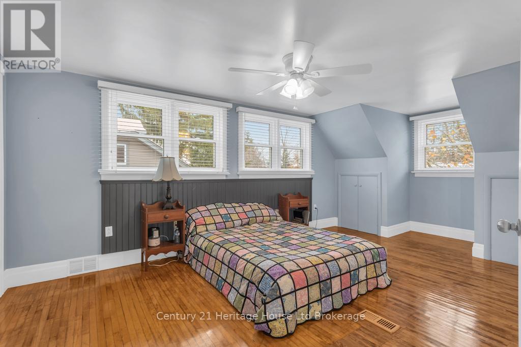 43 Concession Street E, Tillsonburg, Ontario N4G 1P2 - Photo 14 - X12541434